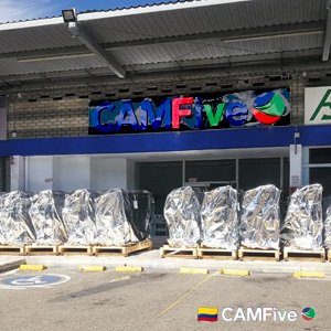 Contenedor de maquinas en Camfive Colombia