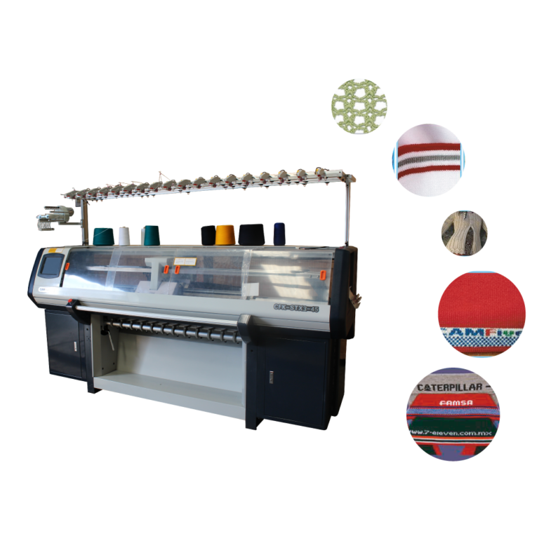 Tejedora CAMFive de 3 sistemas en operación, diseñada para producir prendas tejidas personalizadas de forma automatizada.